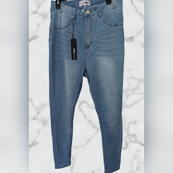 Fashion Nova Can't Deny You Sculpting Skinny Jeans - Light Wash Size 14 (NWT) - Picture 6 of 16